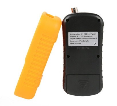 Віброметр із виносним датчиком BENETECH GM63B
