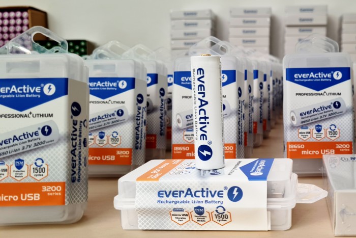 Аккумулятор 18650 EverActive 3200мАг 7А Li-Ion MicroUSB із захистом