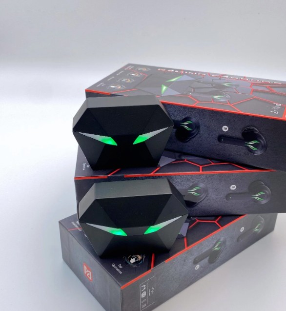 Беспроводные игровые вакуумные сенсорные наушники Bluetooth TWS PM-7 PRO STEREO с RGB-подсветкой