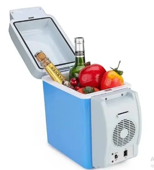 УЦЕНКА! Автохолодильник от прикуривателя Port Able Electronic 7.5 л (Трещина на корпусе 3106)