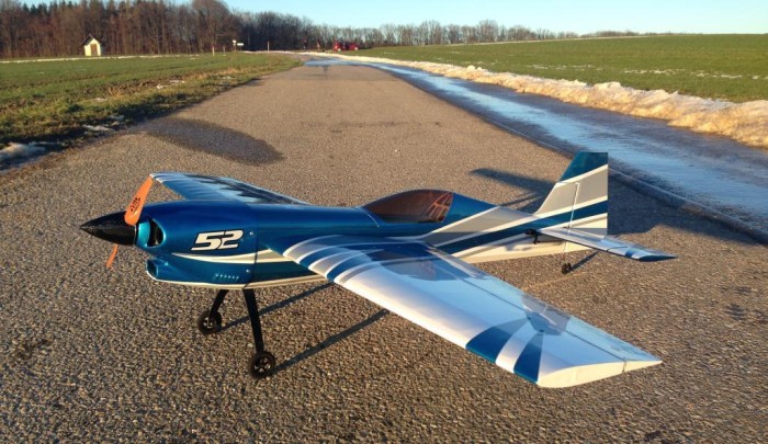 Літак радіокерований Precision Aerobatics XR-52 1321мм KIT (синій)