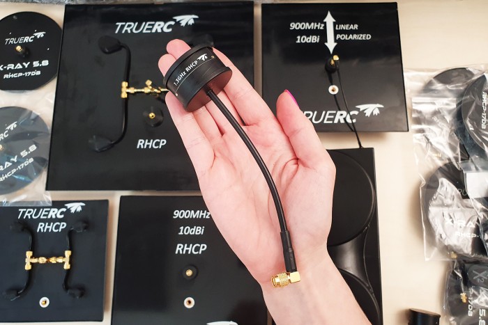 Антена 1.3ГГц TrueRC Singularity 1280 V2 (RHCP Bottom90) 1.9 dBic
